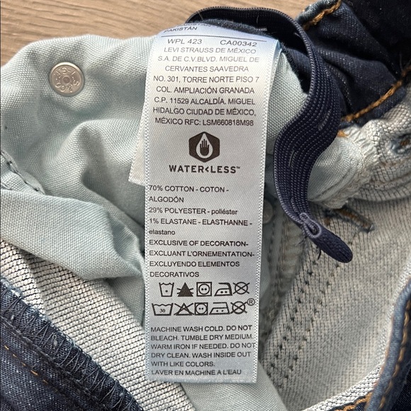 Denizen From Levi’s Boy’s Dark Blue Denim Jeans - Picture 3 of 4